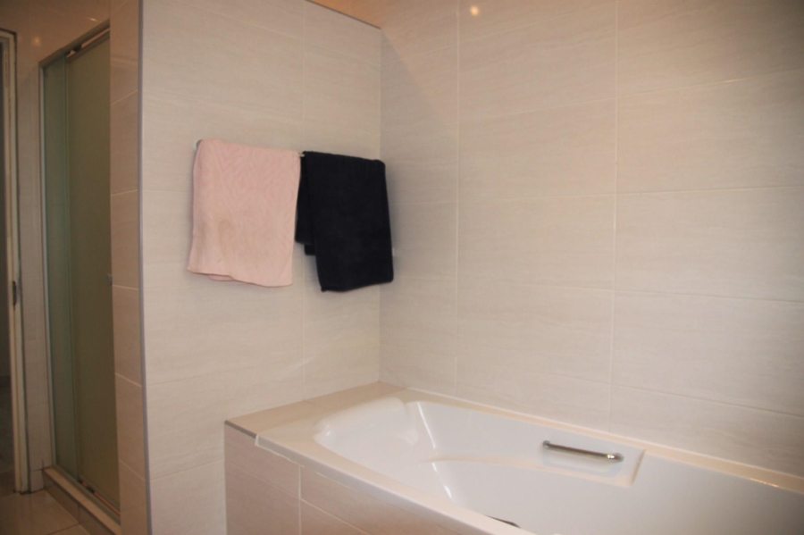 To Let 3 Bedroom Property for Rent in Sunnyridge Eastern Cape